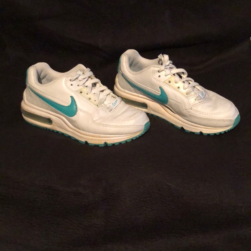 Women’s Nike AirMax